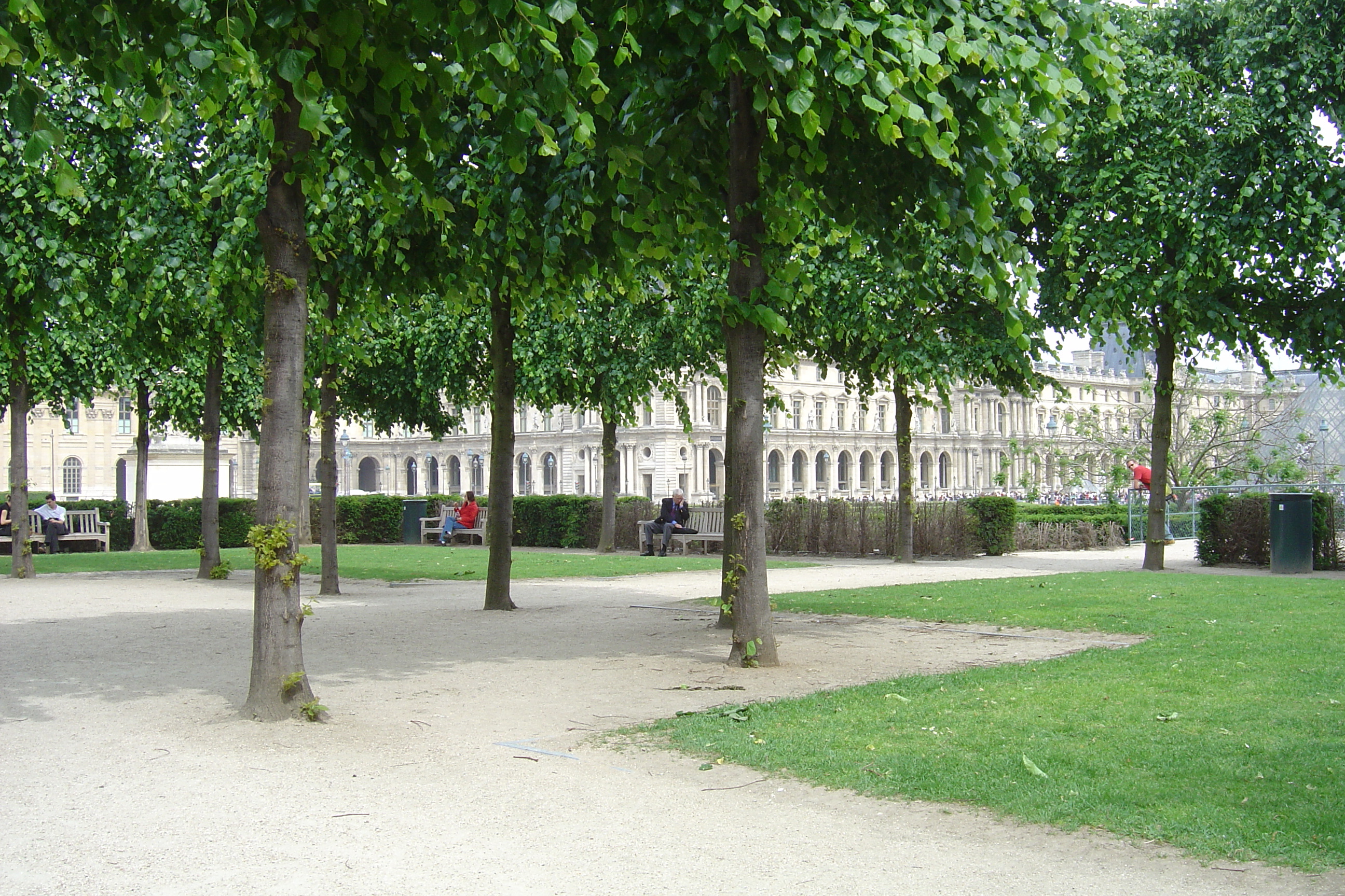 Picture France Paris Louvre Carrousel Garden 2007-05 17 - History Louvre Carrousel Garden