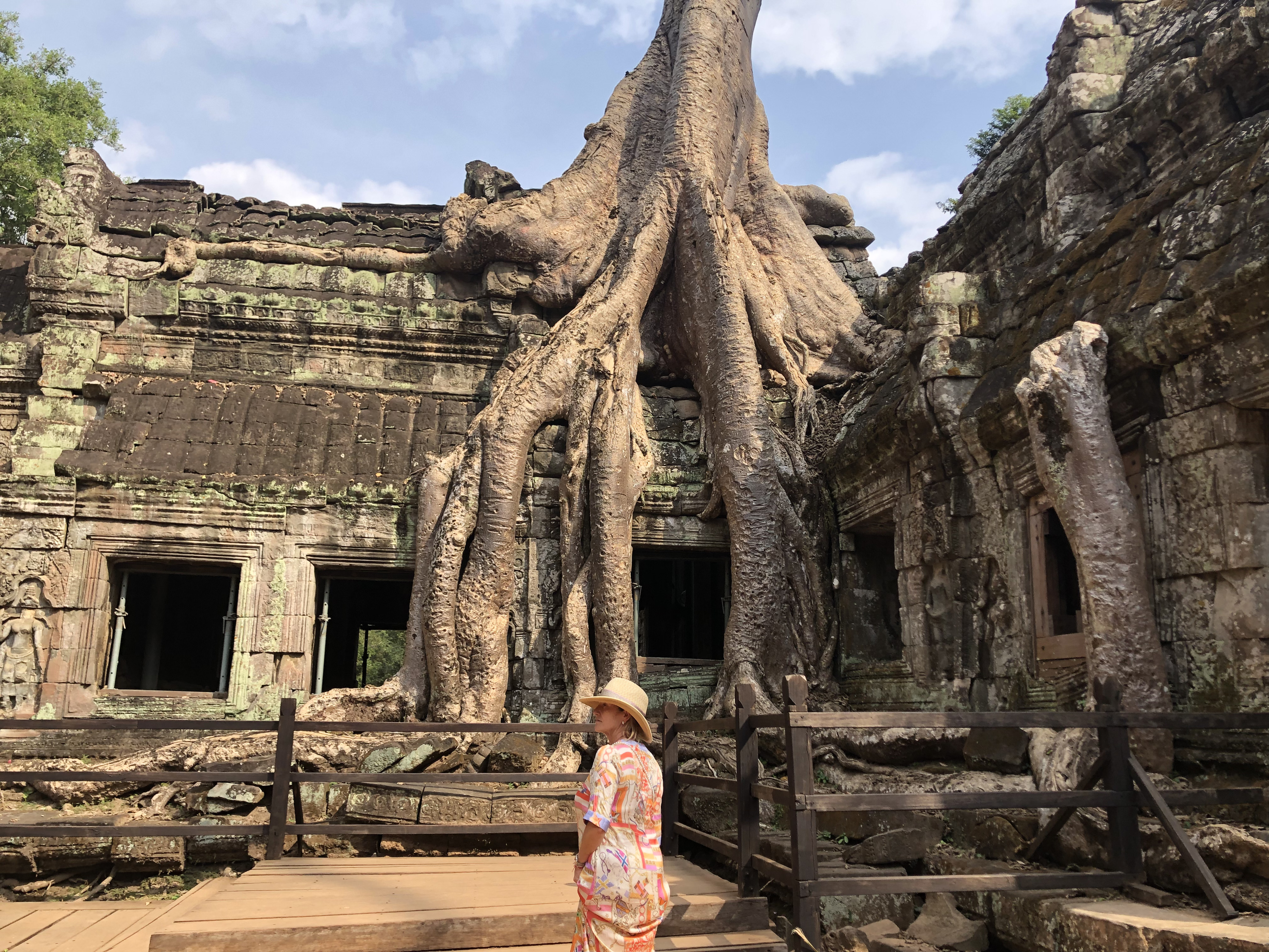 Picture Cambodia Siem Reap Ta Prohm 2023-01 46 - Around Ta Prohm