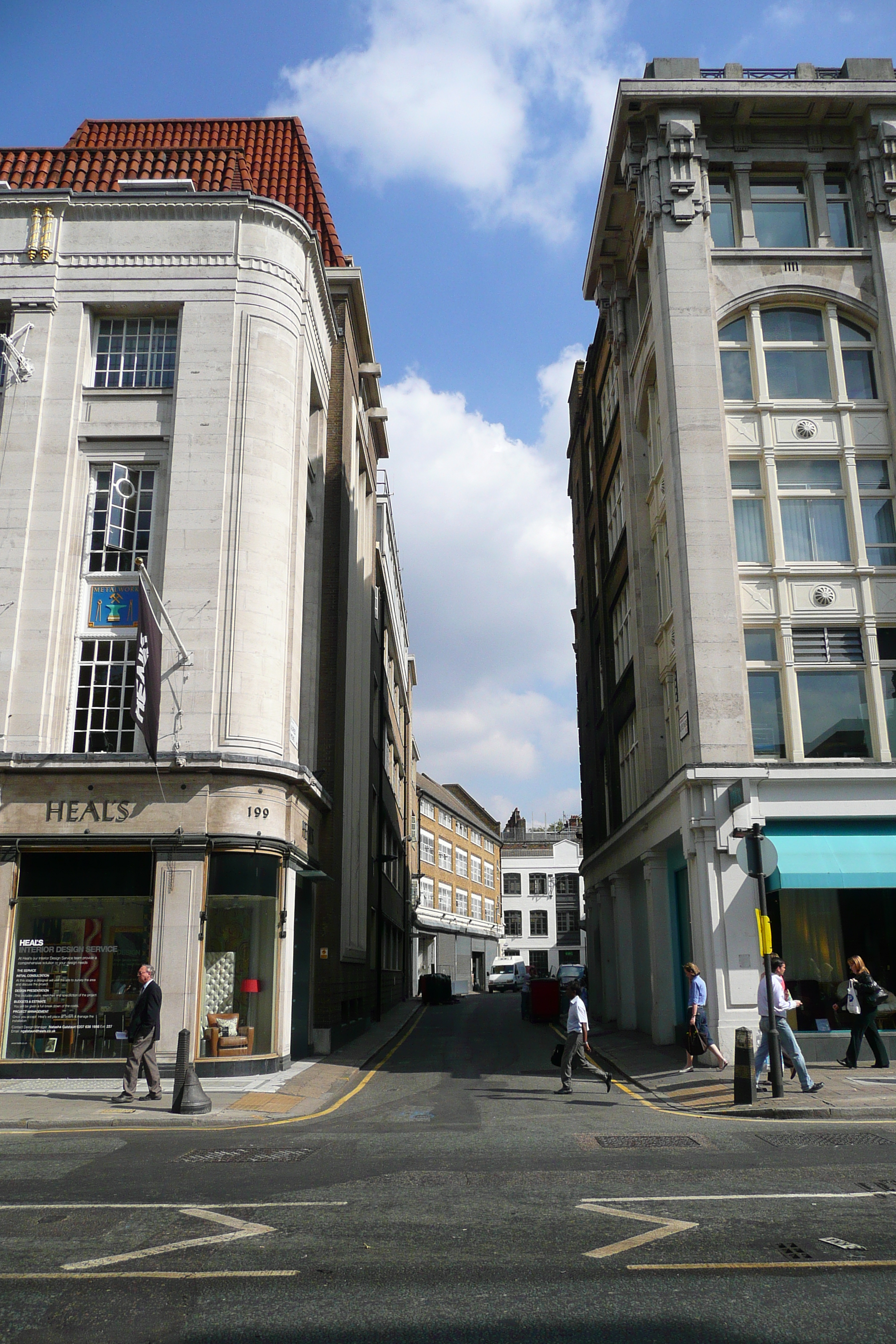 Picture United Kingdom London Tottenham Court Road 2007-09 63 - Recreation Tottenham Court Road