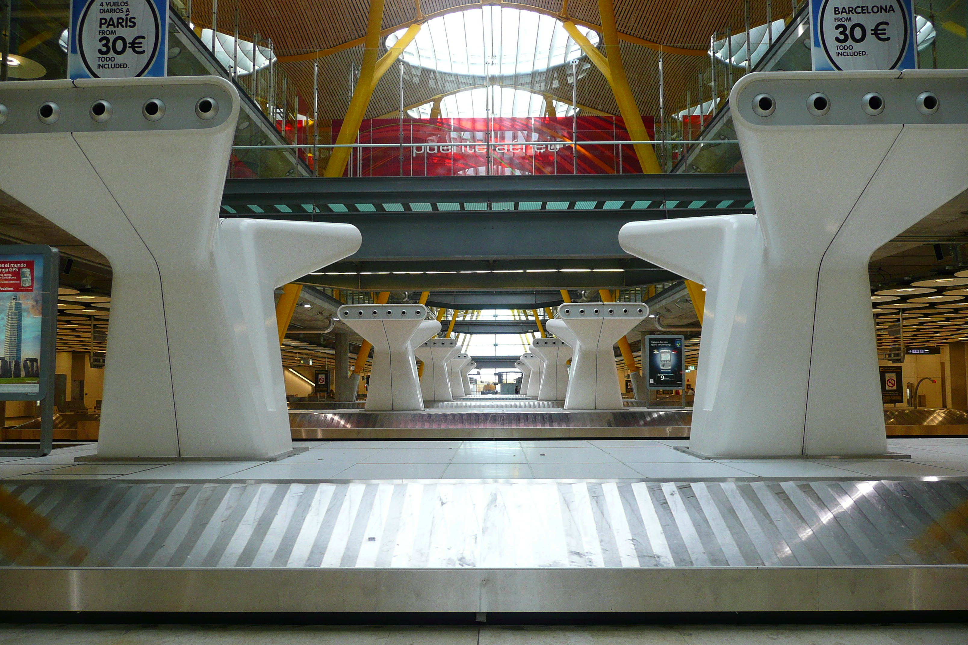 Picture Spain Madrid Barajas Airport 2007-09 65 - History Barajas Airport