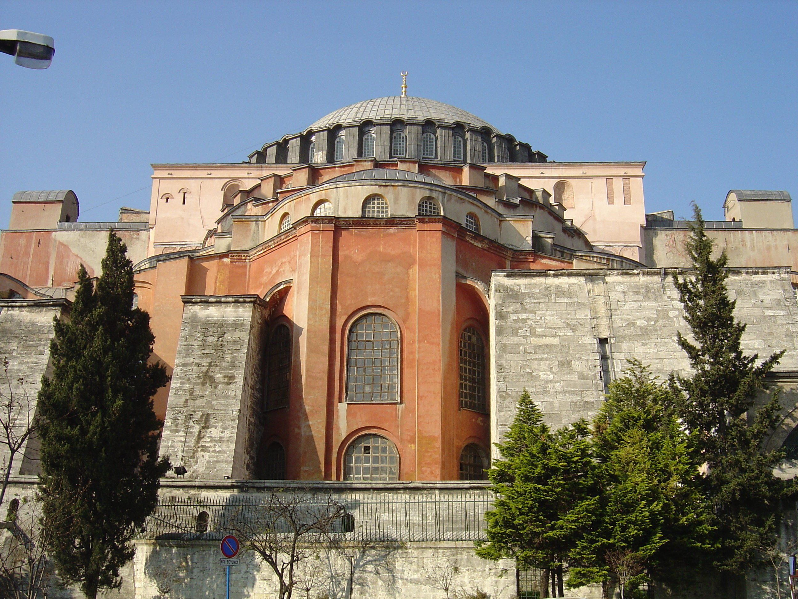 Picture Turkey Istanbul Ayasofya 2004-12 31 - Discovery Ayasofya