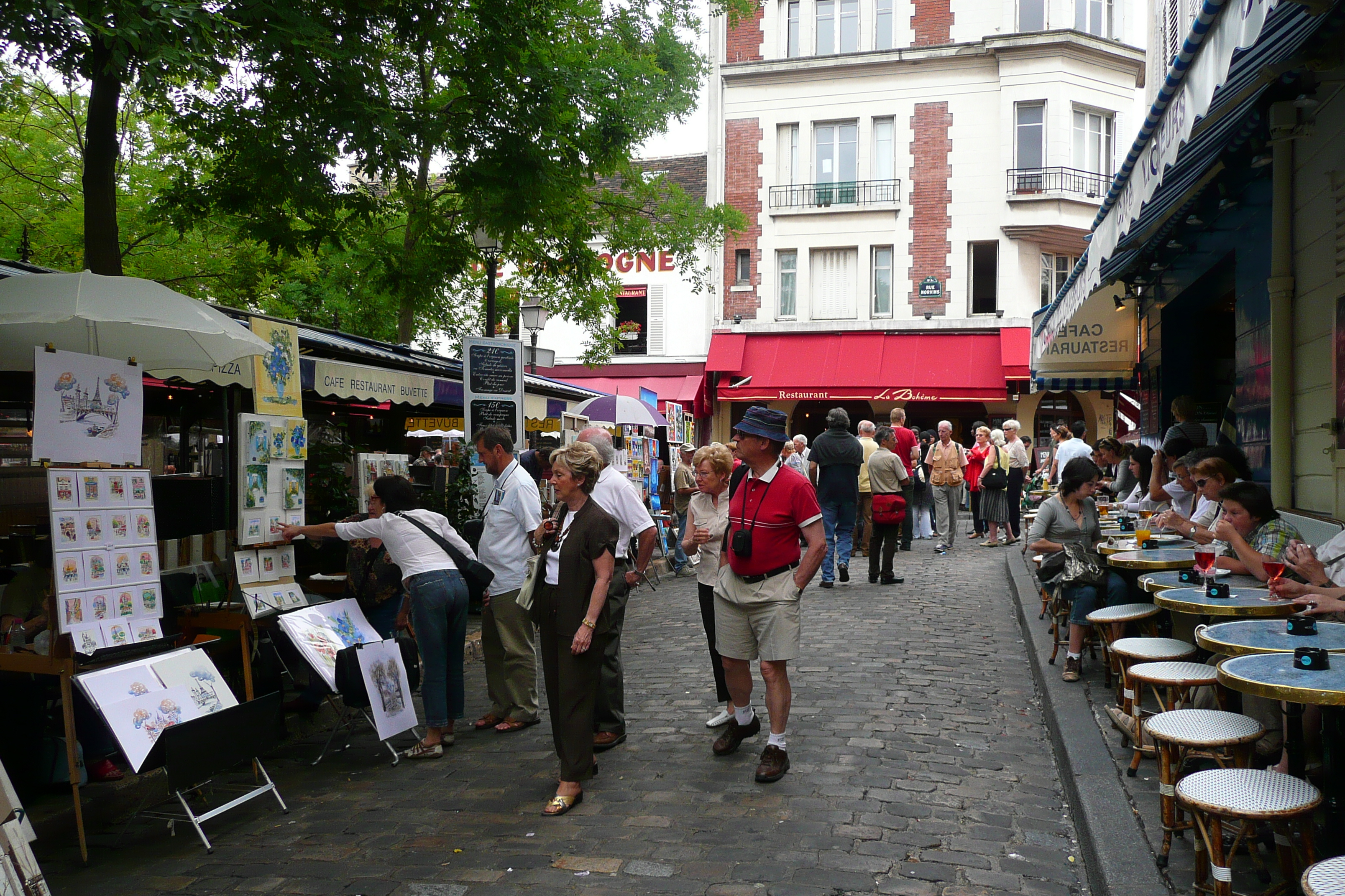 Picture France Paris Place du Tertre 2007-06 43 - Tour Place du Tertre