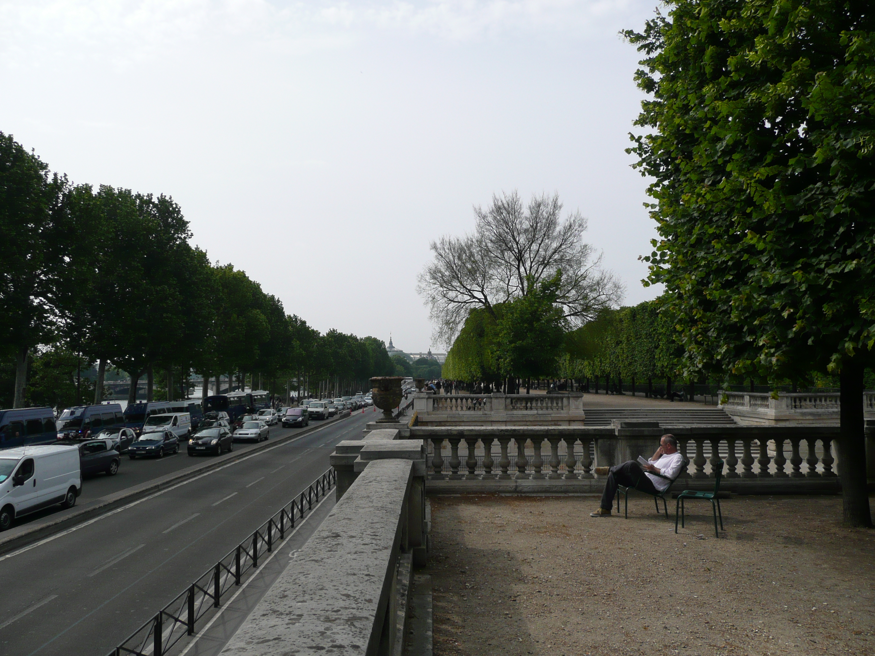 Picture France Paris Garden of Tuileries 2007-05 299 - Center Garden of Tuileries