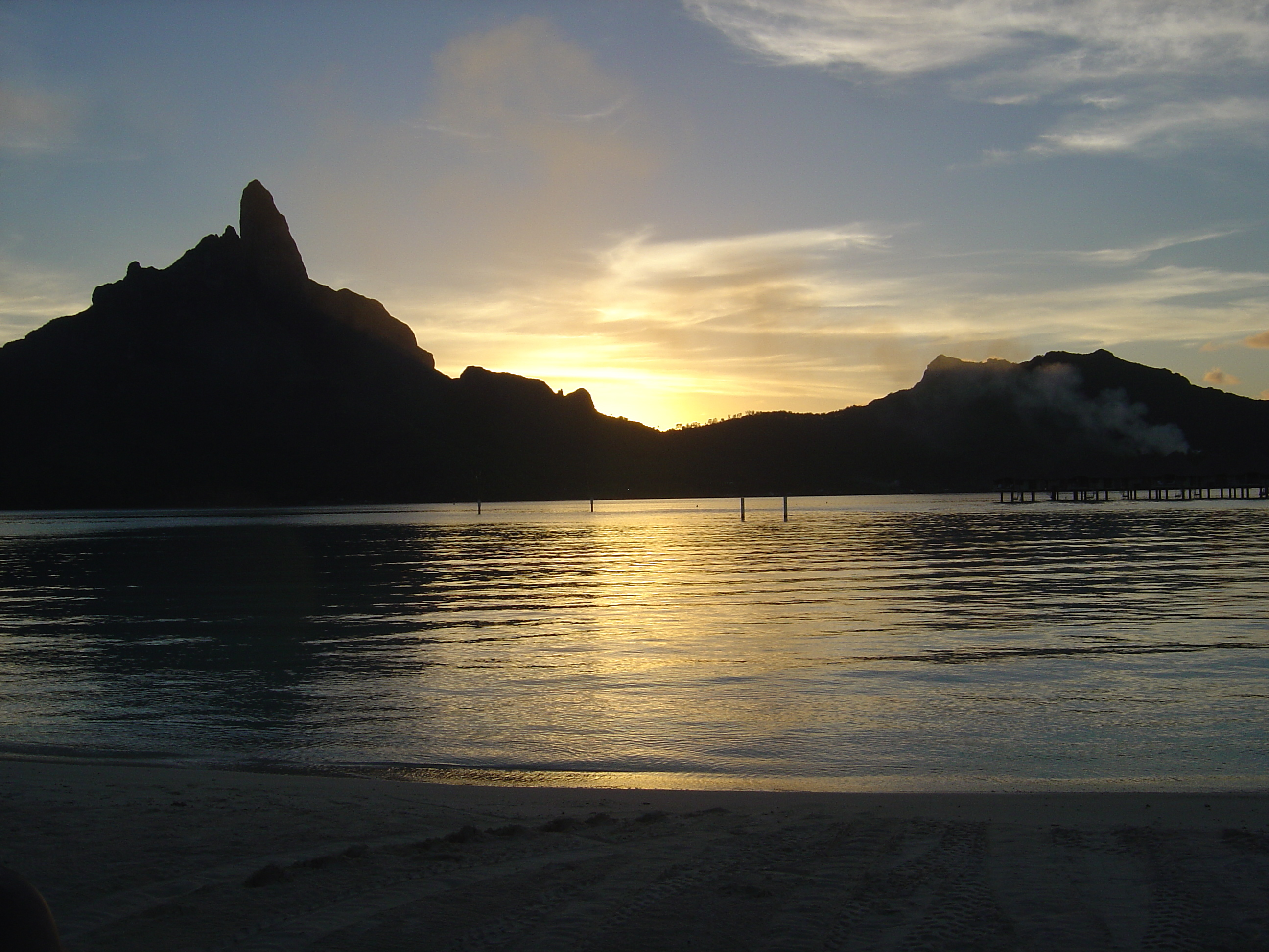 Picture Polynesia Meridien Bora Bora Hotel 2006-04 135 - Tours Meridien Bora Bora Hotel