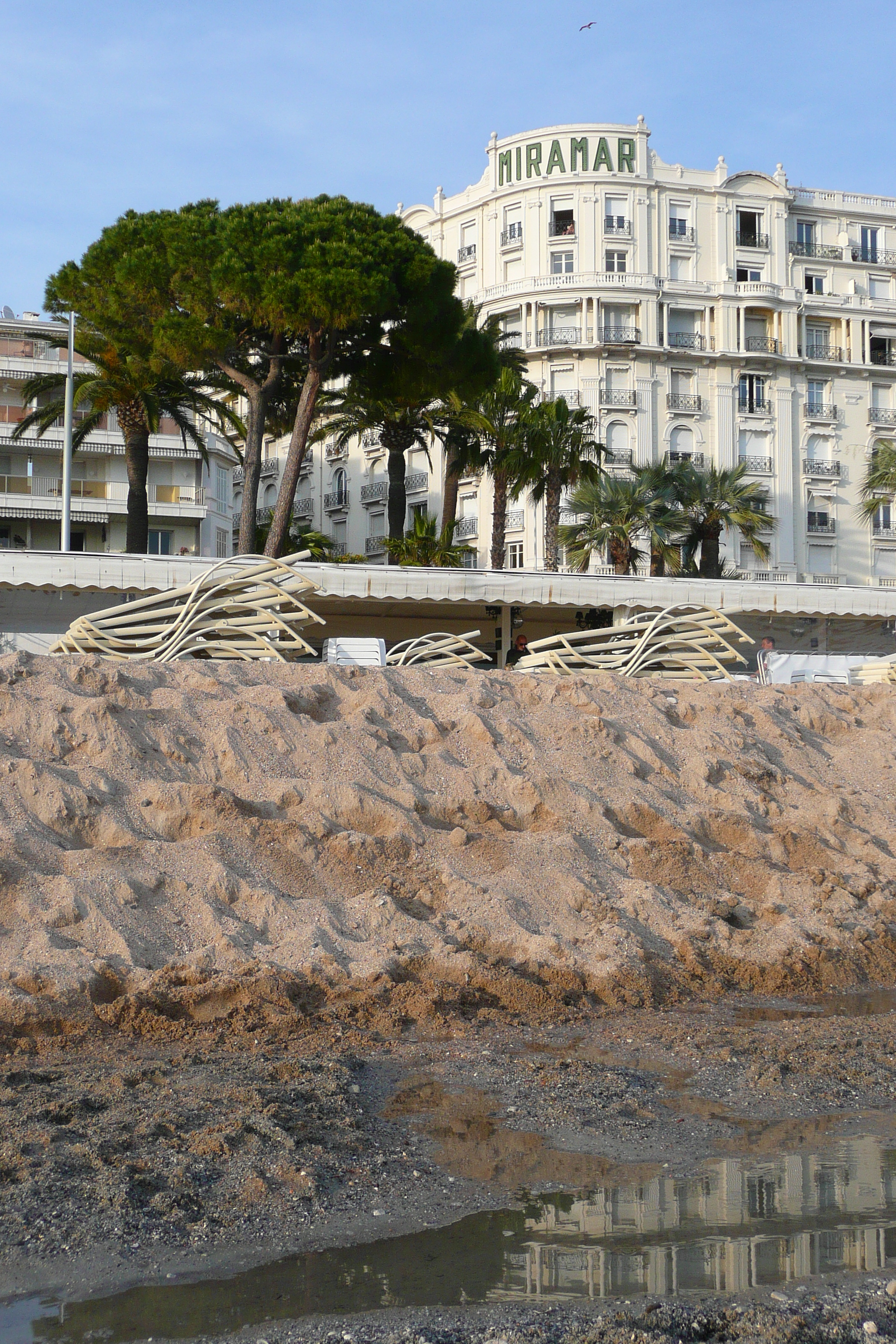 Picture France Cannes Beach 2008-04 27 - Tour Beach