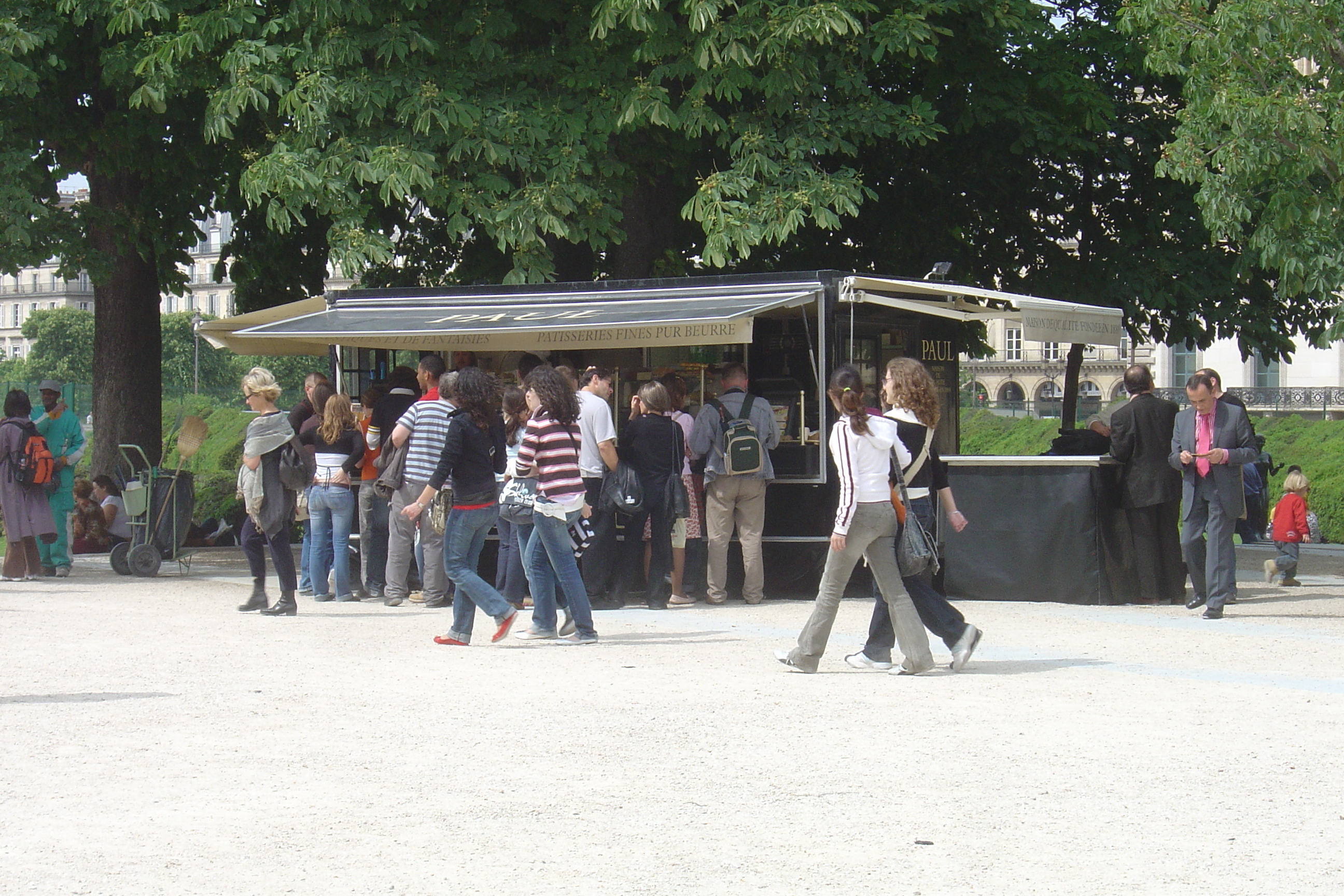 Picture France Paris Louvre Carrousel Garden 2007-05 16 - Around Louvre Carrousel Garden