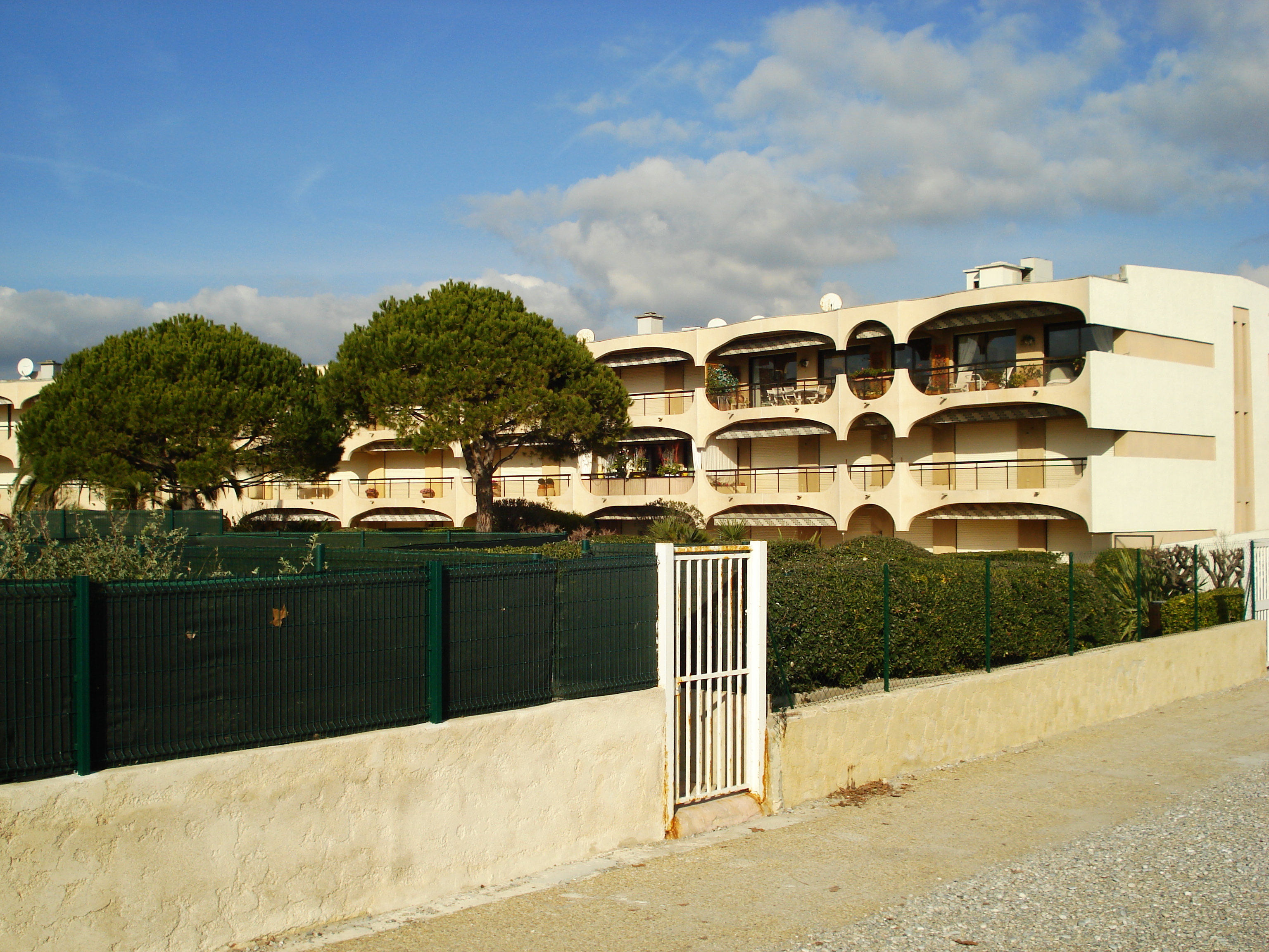 Picture France Villeneuve Loubet Villeneuve Loubet Beach 2007-01 8 - Center Villeneuve Loubet Beach