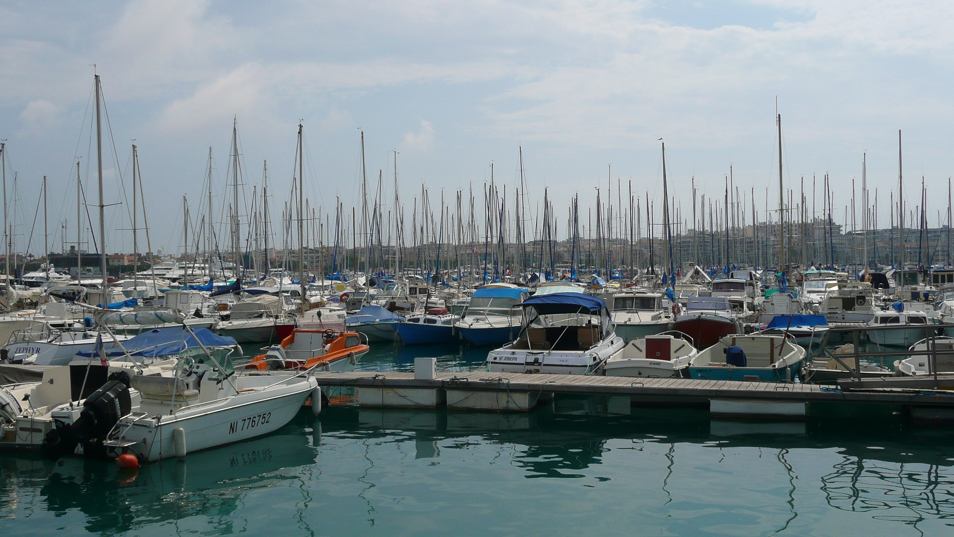 Picture France Antibes Port Vauban 2007-07 52 - Tours Port Vauban