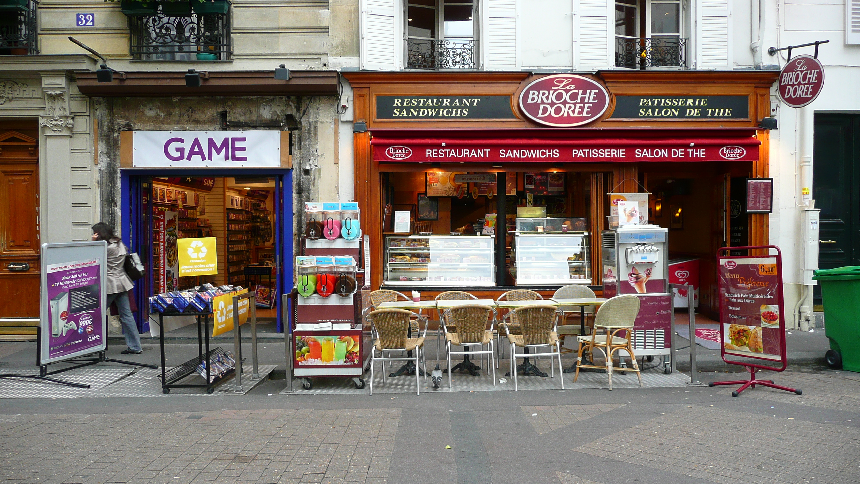 Picture France Paris 17th Arrondissement Rue Levis 2007-05 46 - Journey Rue Levis