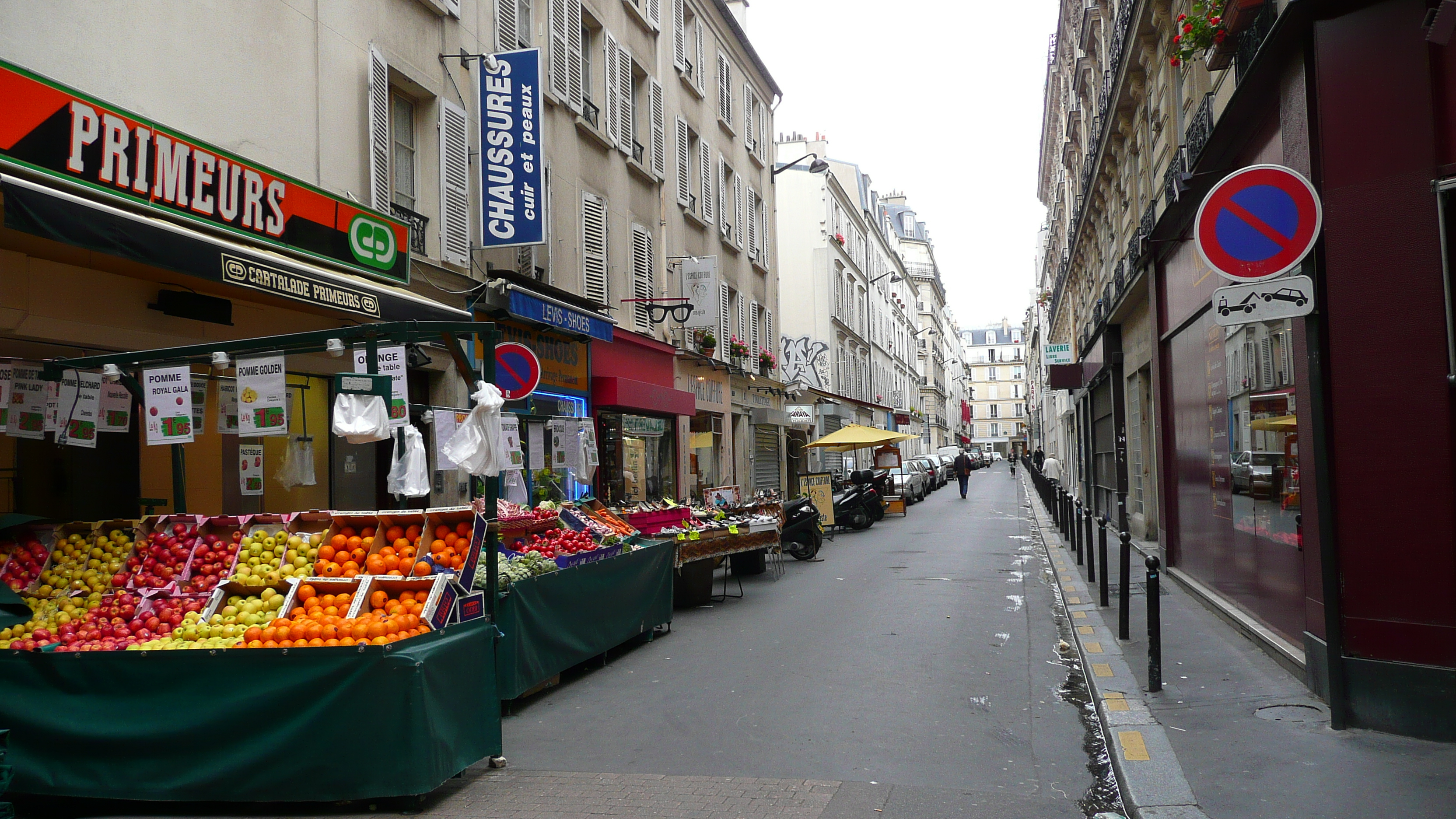 Picture France Paris 17th Arrondissement Rue Levis 2007-05 38 - Around Rue Levis