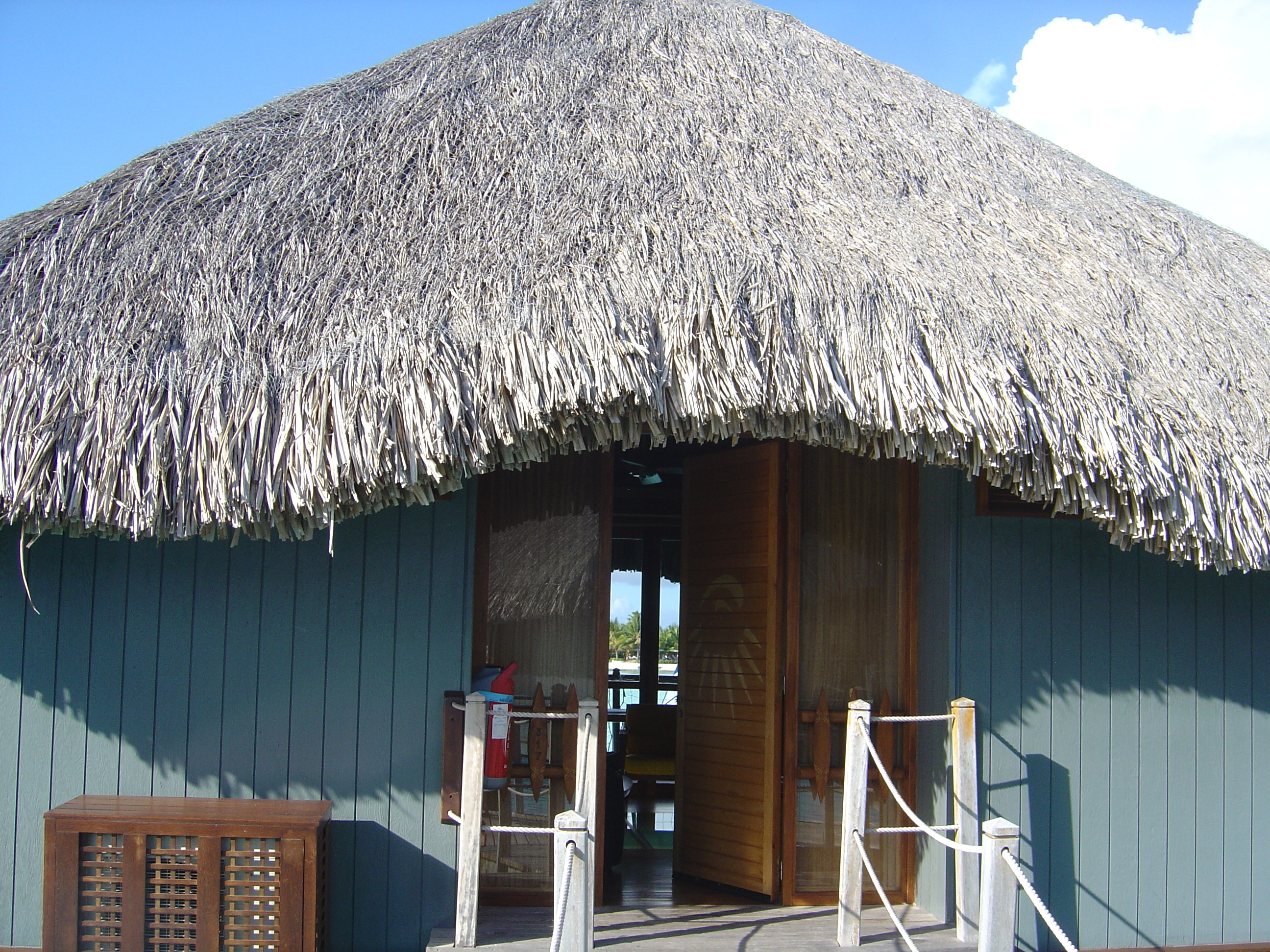 Picture Polynesia Meridien Bora Bora Hotel 2006-04 45 - History Meridien Bora Bora Hotel