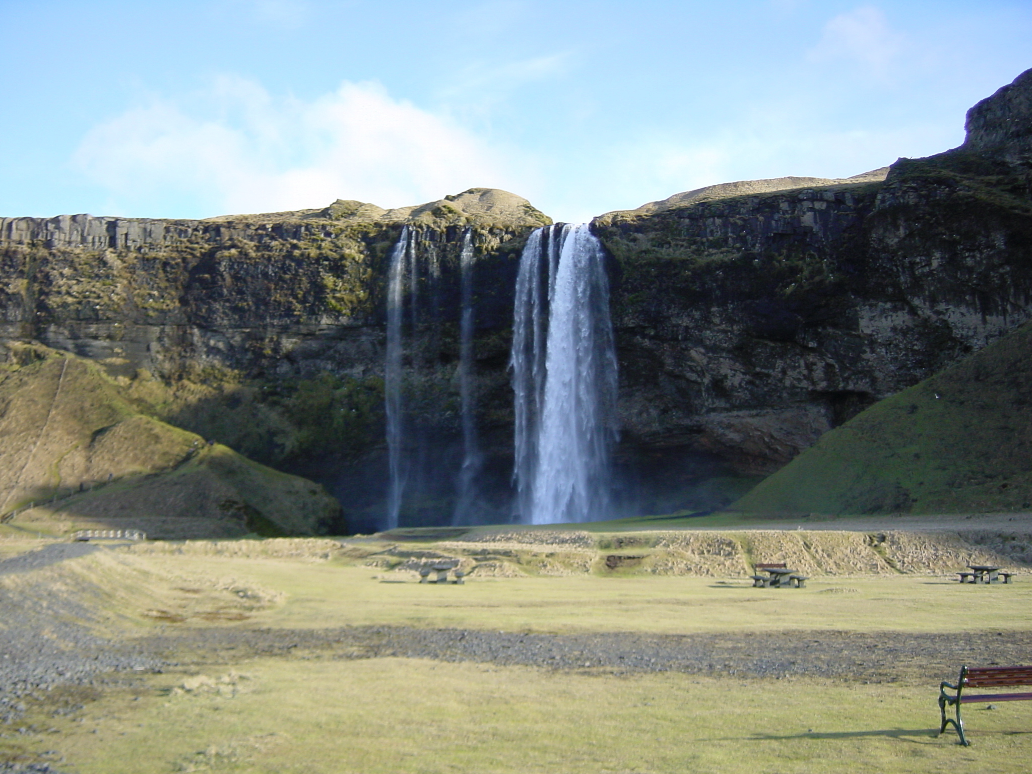 Picture Iceland Seljarlandsfoss 2003-03 1 - Discovery Seljarlandsfoss