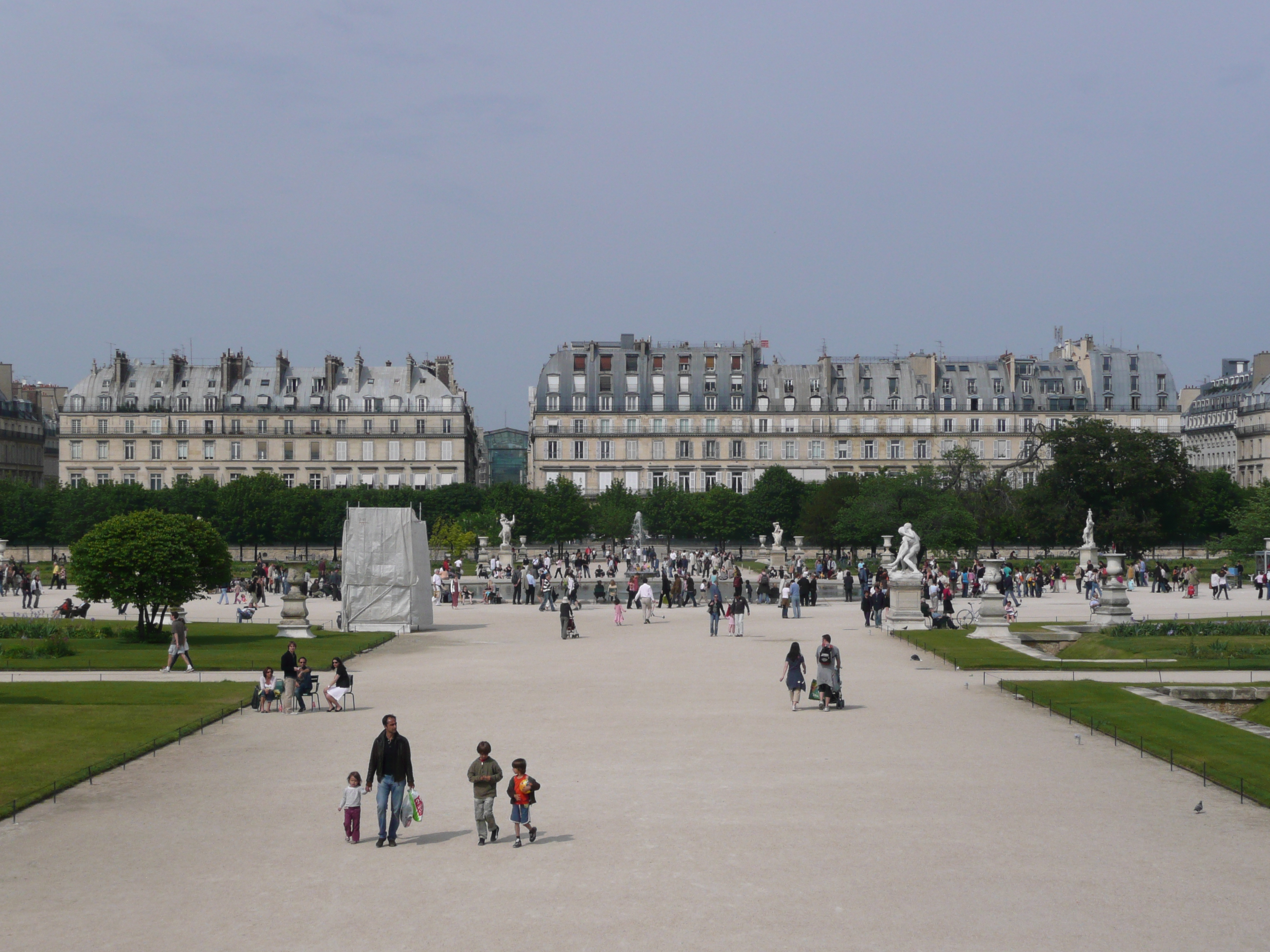 Picture France Paris Garden of Tuileries 2007-05 214 - Recreation Garden of Tuileries