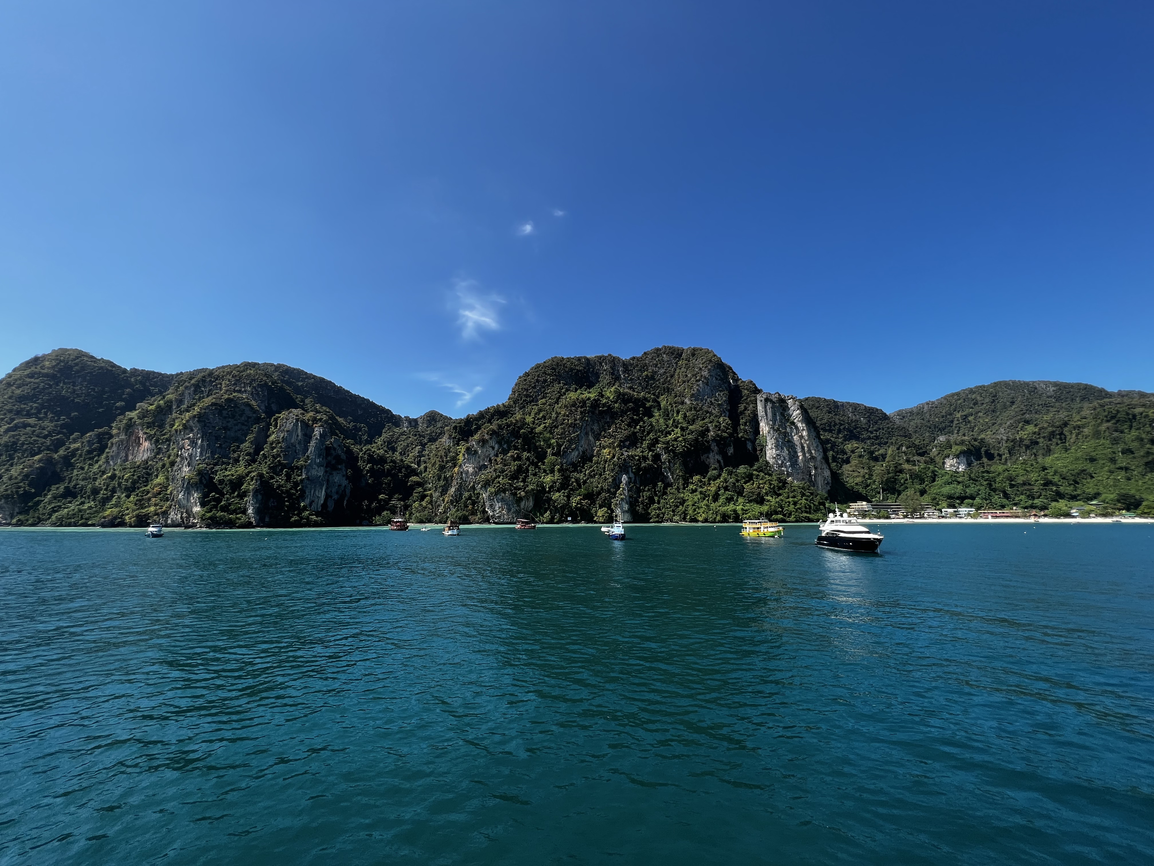 Picture Thailand Phuket to Ko Phi Phi Ferry 2021-12 113 - Center Phuket to Ko Phi Phi Ferry