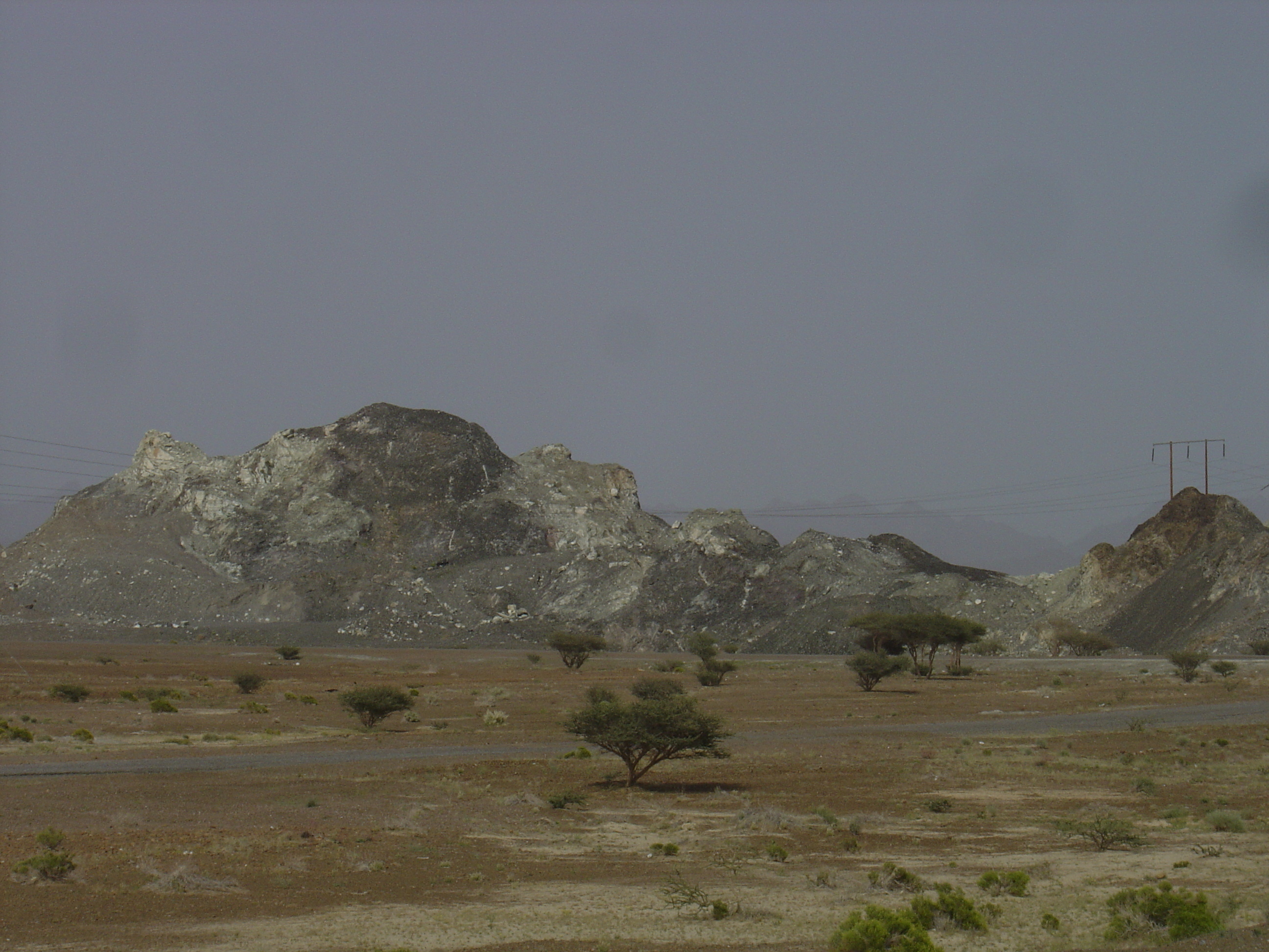 Picture Sultanate of Oman Buraimi to Sohar road 2005-03 13 - Center Buraimi to Sohar road