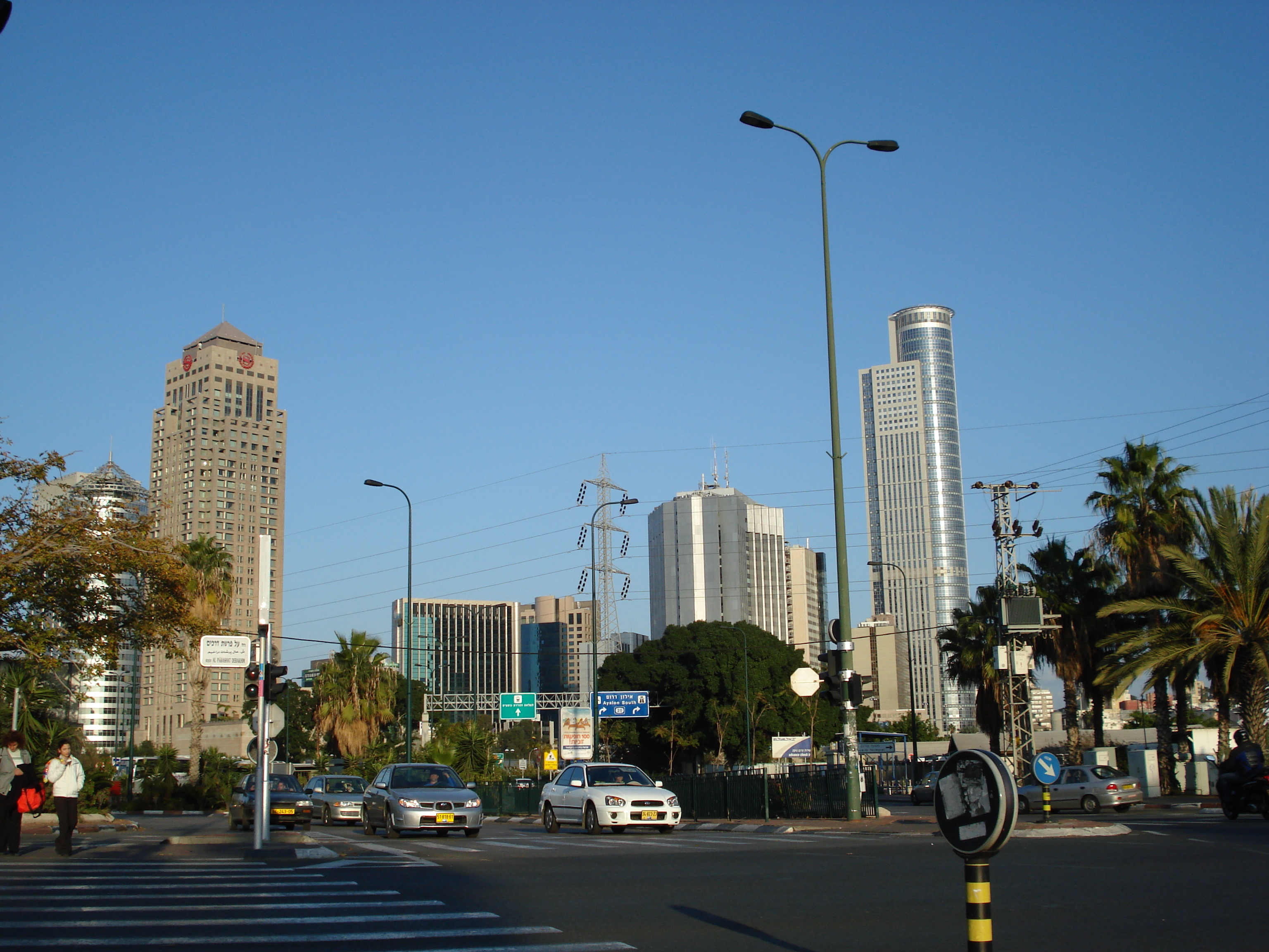 Picture Israel Tel Aviv 2006-12 57 - Discovery Tel Aviv