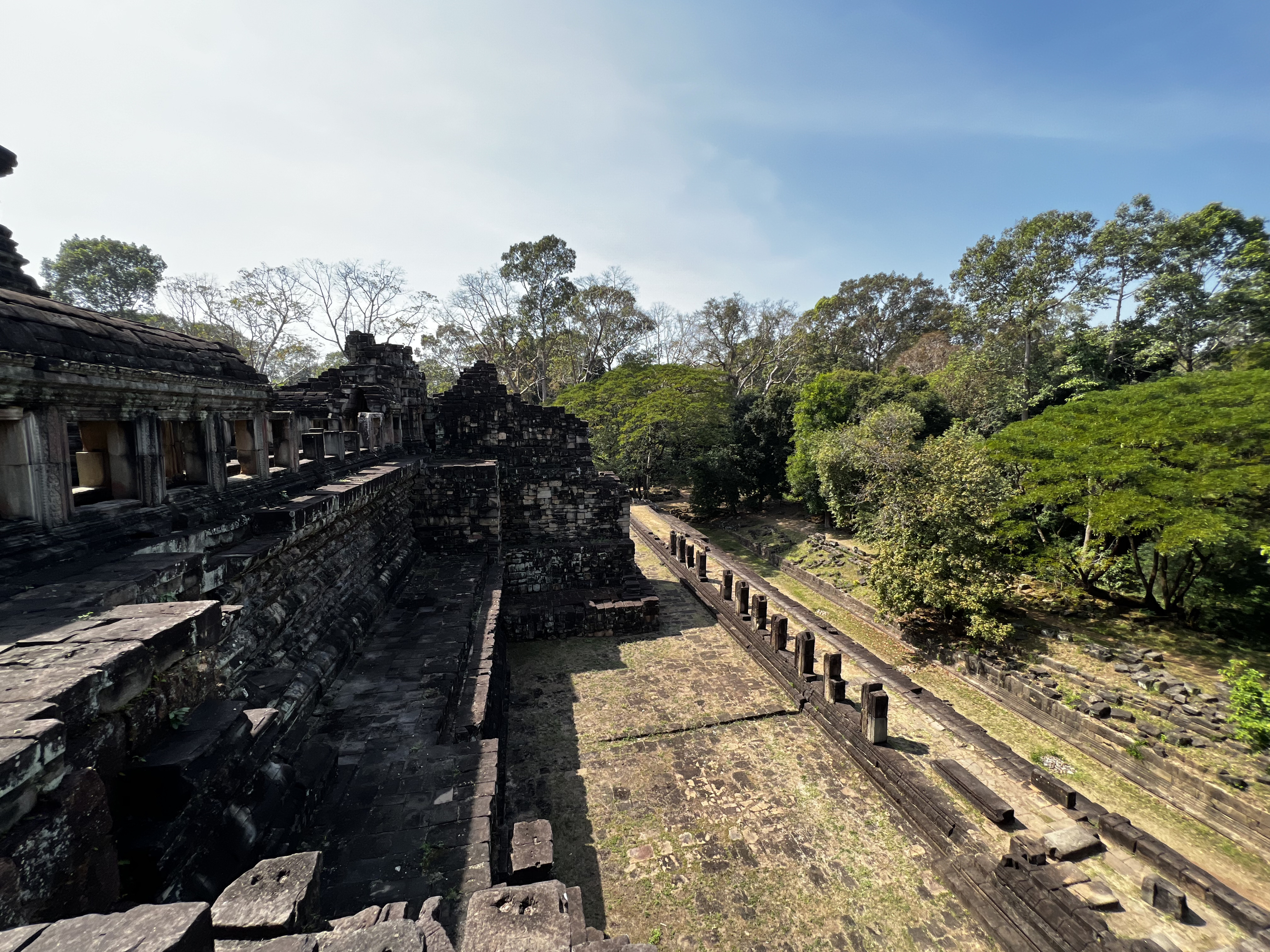 Picture Cambodia Siem Reap Baphuon 2023-01 64 - Tour Baphuon