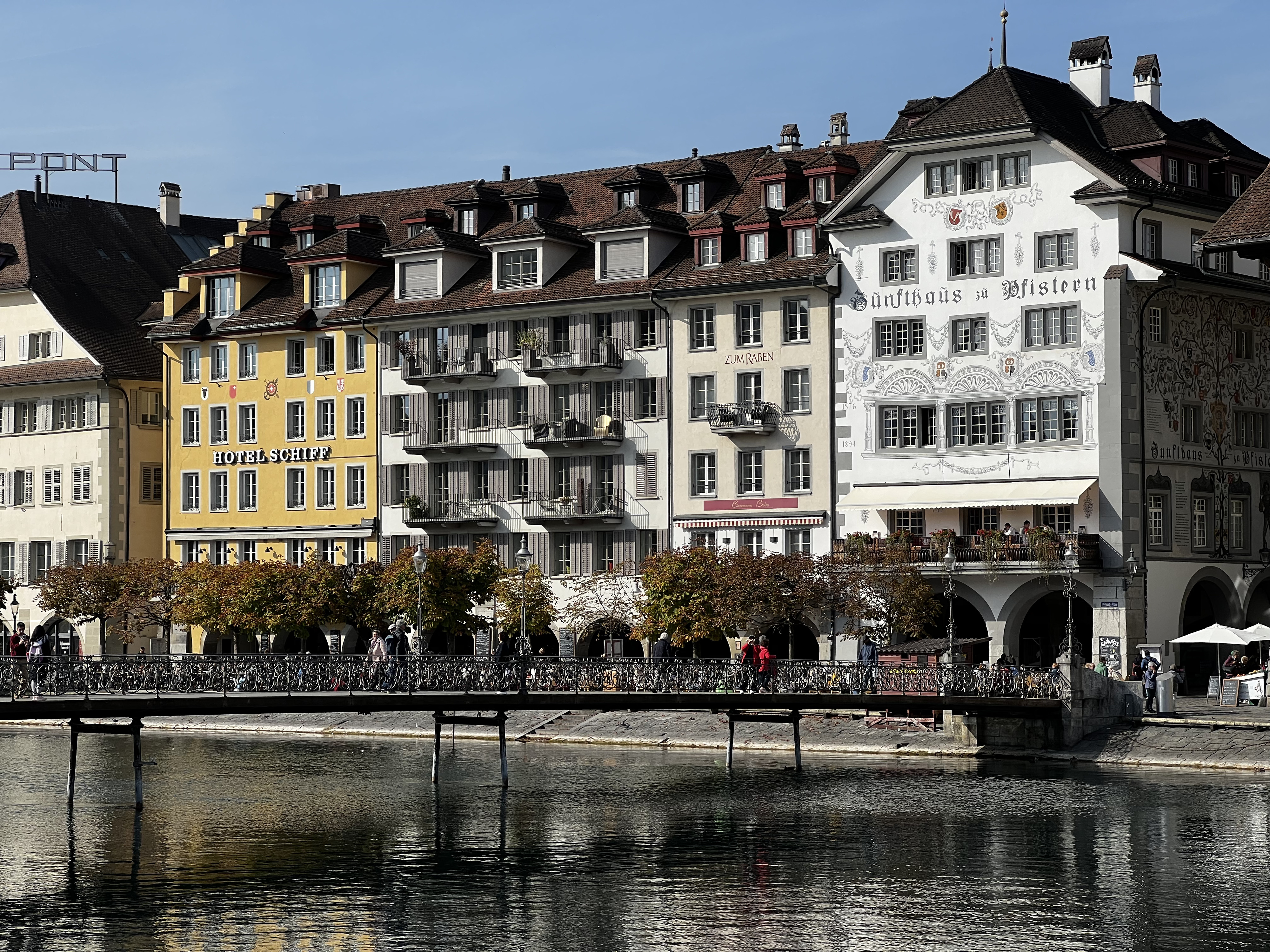 Picture Swiss Luzern 2023-10 53 - Journey Luzern