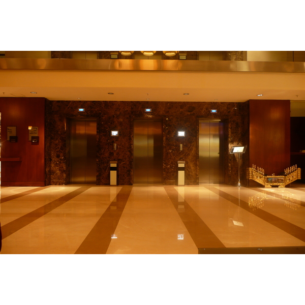 Picture Turkey Istanbul Movenpick Istanbul Hotel 2009-04 36 - Tours Movenpick Istanbul Hotel