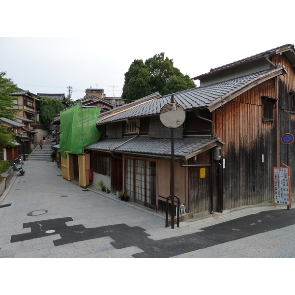 Picture Japan Kyoto Sannenzaka 2010-06 4 - Around Sannenzaka