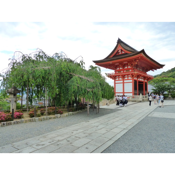 Picture Japan Kyoto Kiyomizu Dera Temple 2010-06 28 - Recreation Kiyomizu Dera Temple