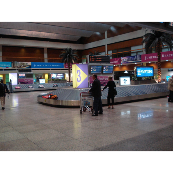 Picture United Arab Emirates Dubai Airport 2007-03 4 - Tour Airport