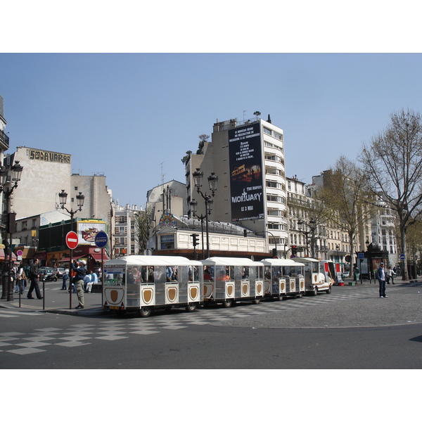 Picture France Paris 9th Arrondissement 2006-04 15 - Around 9th Arrondissement