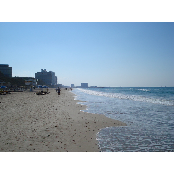 Picture Israel Herzliya 2006-12 70 - Tour Herzliya