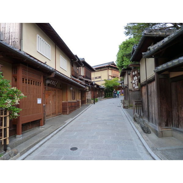 Picture Japan Kyoto Sannenzaka 2010-06 10 - Journey Sannenzaka