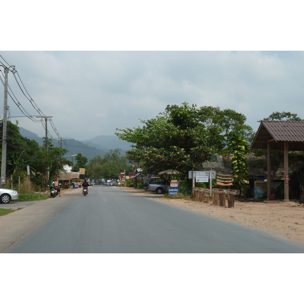 Picture Thailand Ko Chang Island road 2011-02 49 - Tour Island road