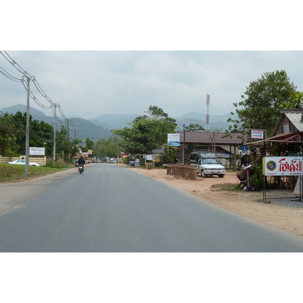 Picture Thailand Ko Chang Island road 2011-02 36 - Journey Island road