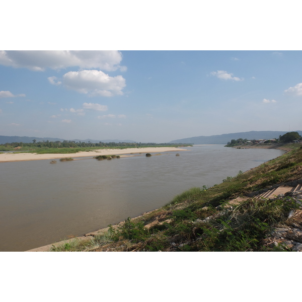 Picture Thailand Mekong river 2012-12 49 - Center Mekong river