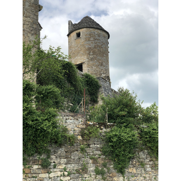 Picture France Turenne 2018-04 96 - Around Turenne