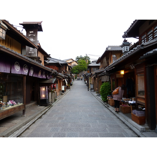 Picture Japan Kyoto Sannenzaka 2010-06 51 - Center Sannenzaka