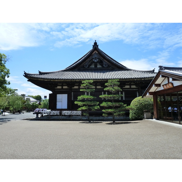 Picture Japan Kyoto Sanjusangendo temple 2010-06 1 - Around Sanjusangendo temple