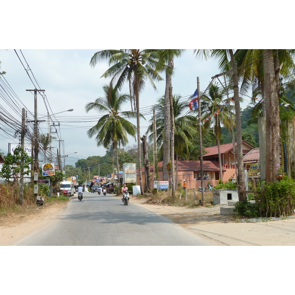 Picture Thailand Ko Chang Island road 2011-02 42 - Tours Island road