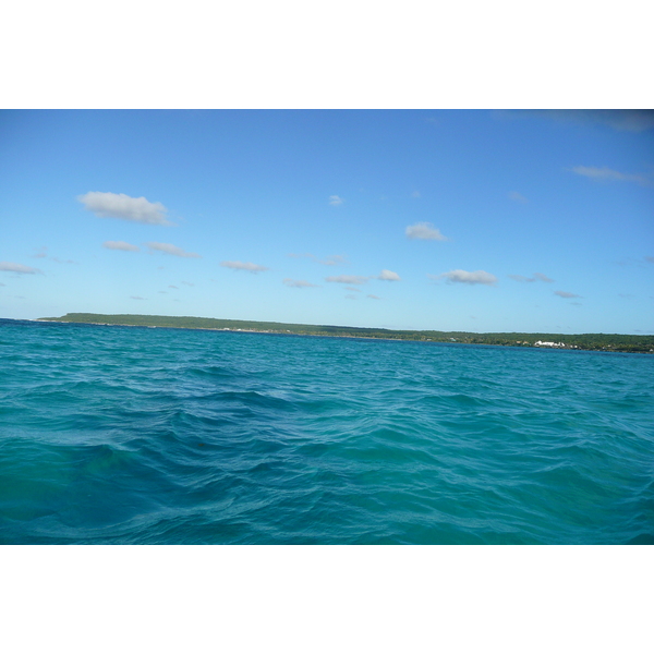 Picture New Caledonia Lifou Chateaubriant bay 2010-05 29 - Tour Chateaubriant bay