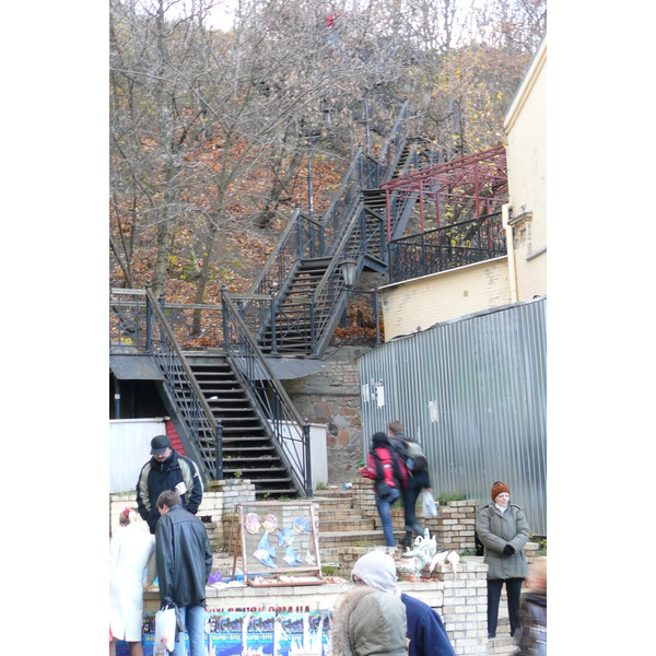 Picture Ukraine Kiev Podil West 2007-11 105 - History Podil West