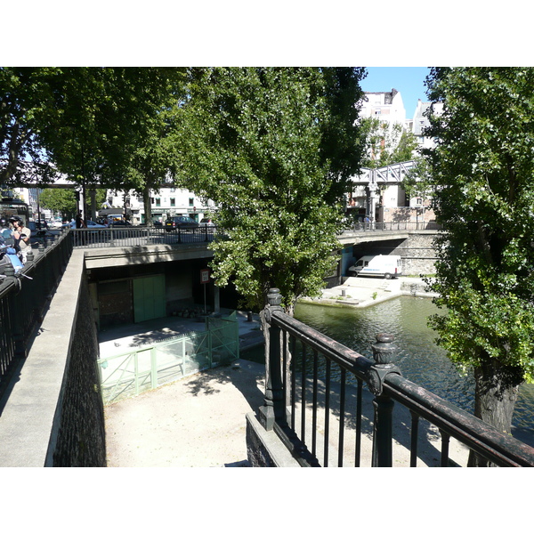 Picture France Paris Canal St Martin 2007-08 113 - Recreation Canal St Martin