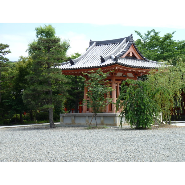 Picture Japan Kyoto Sanjusangendo temple 2010-06 24 - Center Sanjusangendo temple