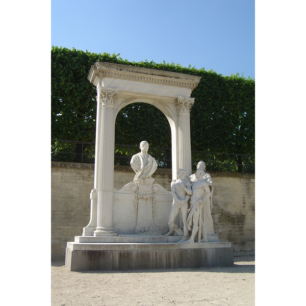 Picture France Paris Garden of Tuileries 2007-05 52 - Discovery Garden of Tuileries