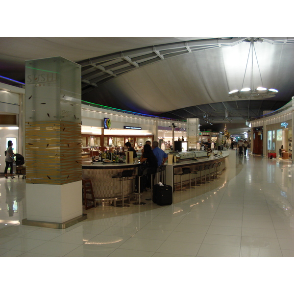 Picture Thailand Bangkok Suvarnabhumi Airport 2007-03 21 - Center Suvarnabhumi Airport