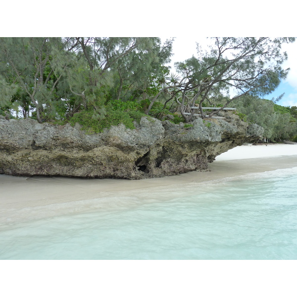 Picture New Caledonia Lifou Luengoni Beach 2010-05 22 - Center Luengoni Beach