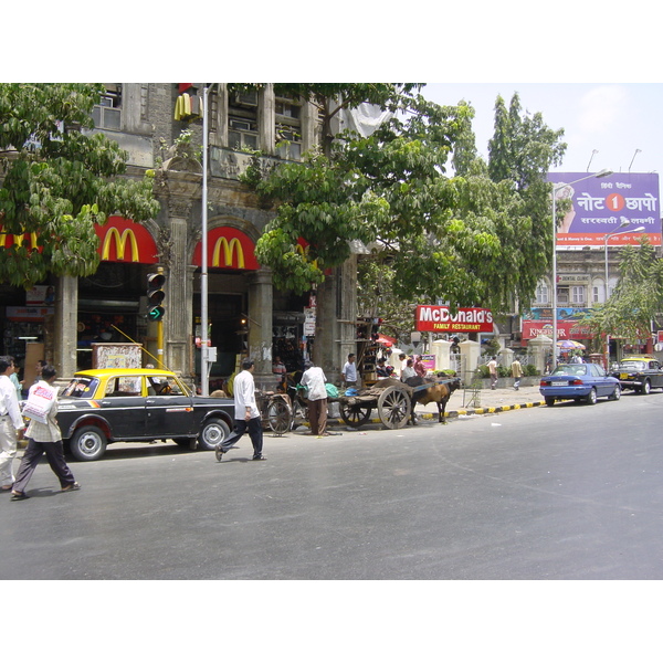 Picture India Mumbai 2003-05 18 - Journey Mumbai