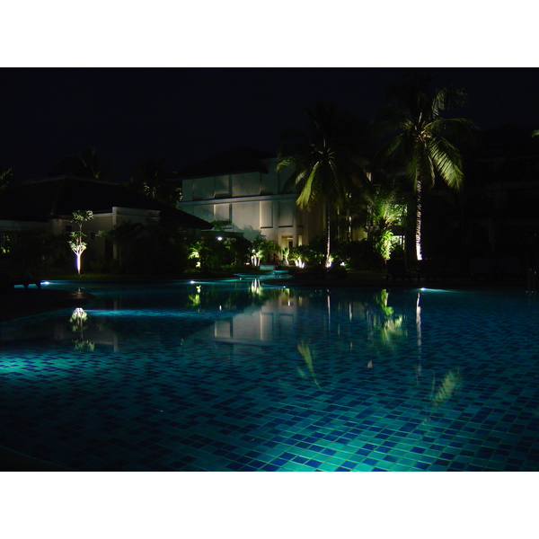 Picture Thailand Khao Lak Meridien Khao Lak Hotel By Night 2005-12 7 - Center By Night