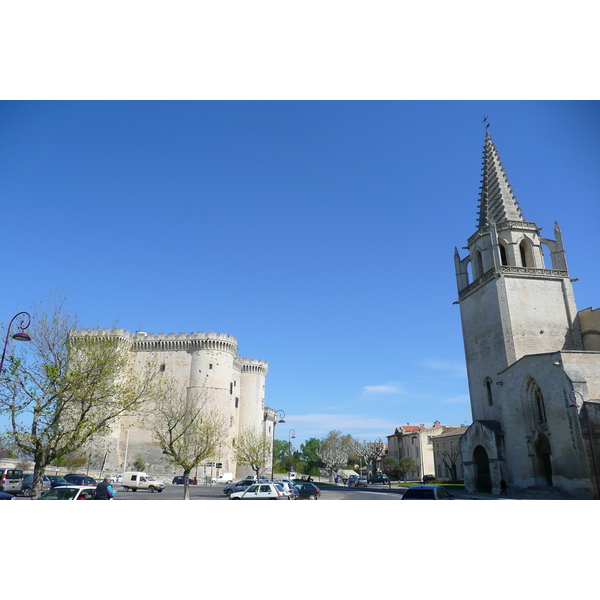 Picture France Tarascon 2008-04 105 - History Tarascon