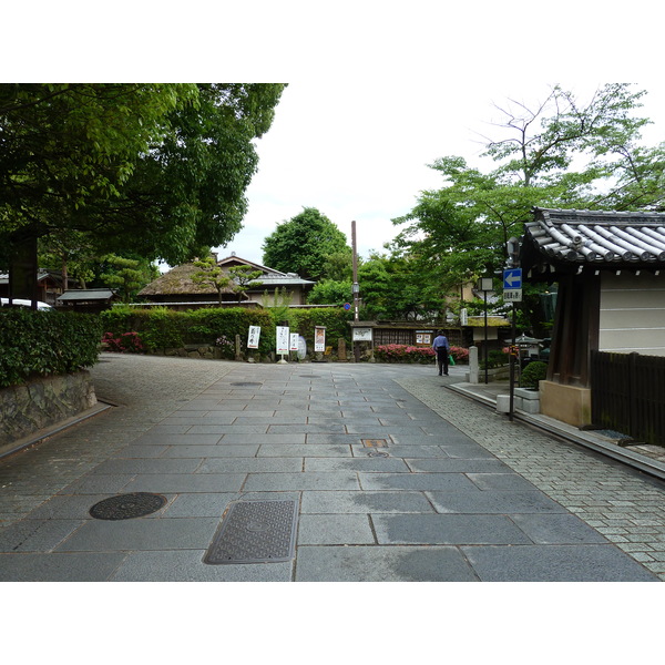 Picture Japan Kyoto Hanami koji 2010-06 20 - History Hanami koji