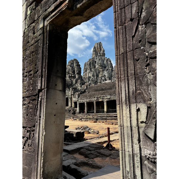 Picture Cambodia Siem Reap Bayon 2023-01 29 - Tours Bayon