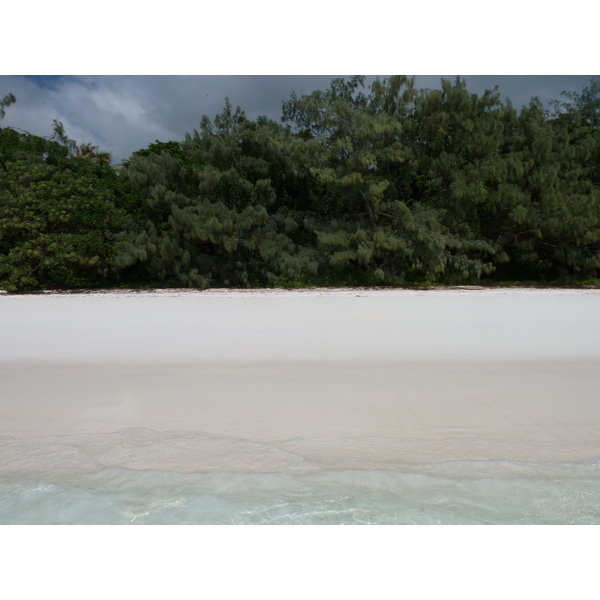 Picture New Caledonia Lifou Luengoni Beach 2010-05 26 - Journey Luengoni Beach