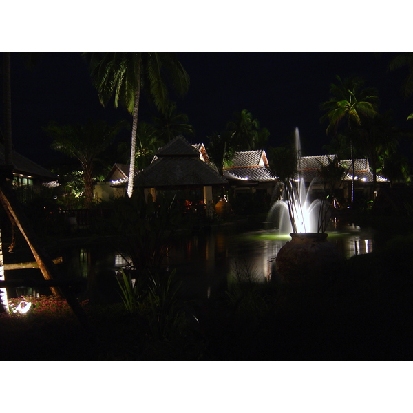 Picture Thailand Khao Lak Meridien Khao Lak Hotel By Night 2005-12 14 - History By Night